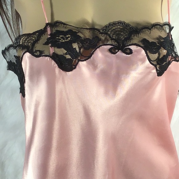 Vintage satin Chemise medium - Picture 2 of 9
